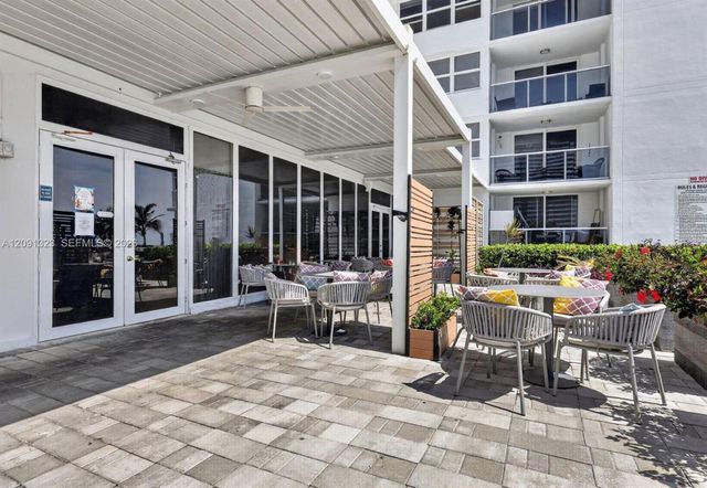 1890 S Ocean Drive 702, Hallandale Beach, FL 33009