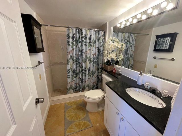 1890 S Ocean Drive 702, Hallandale Beach, FL 33009