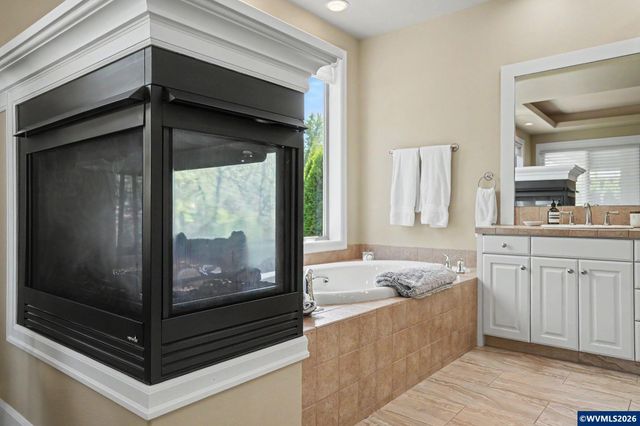 3348 Championship Dr S, Salem, OR 97302