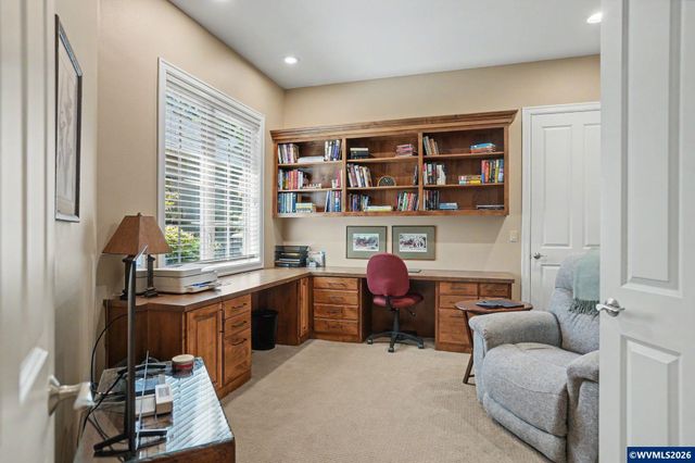 3348 Championship Dr S, Salem, OR 97302