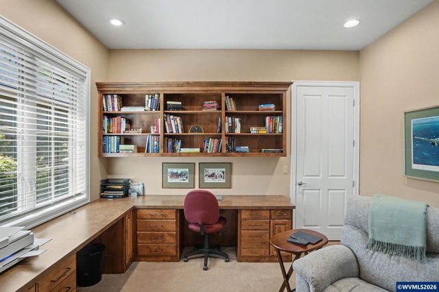 3348 Championship Dr S, Salem, OR 97302