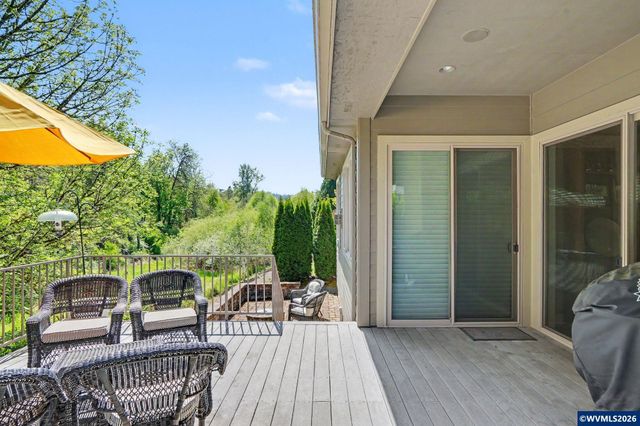 3348 Championship Dr S, Salem, OR 97302