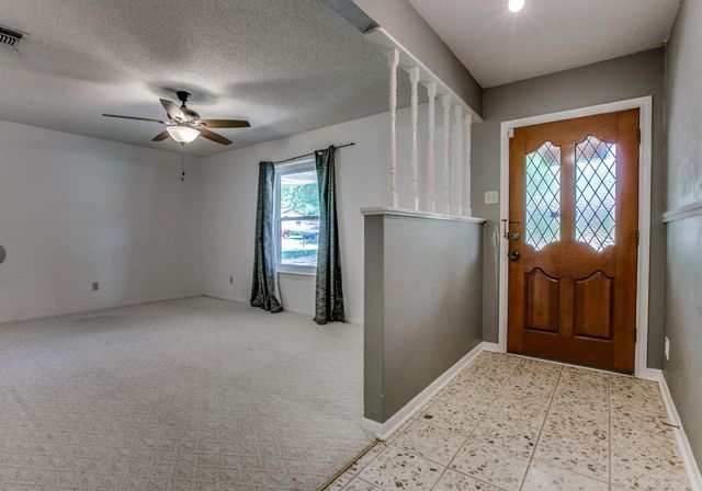 113 S Valley Street, Red Oak, TX 75154