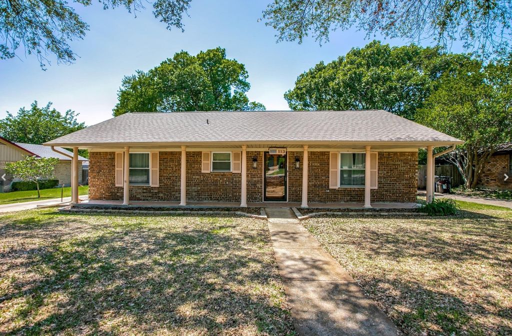 113 S Valley Street, Red Oak, TX 75154
