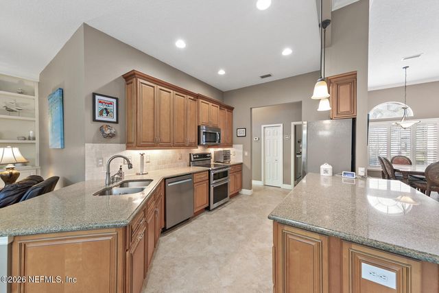 6539 BURNHAM Circle, Ponte Vedra Beach, FL 32082