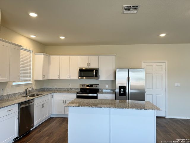 10247 Band Wagon, Converse, TX 78109