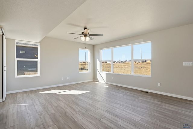 251 N VALLEY DR, Rapid City, SD 57703