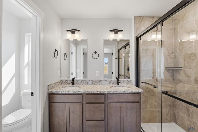 251 N VALLEY DR, Rapid City, SD 57703