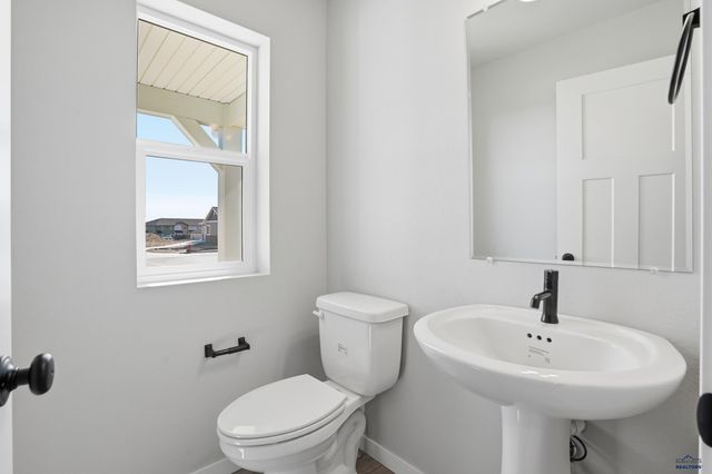 251 N VALLEY DR, Rapid City, SD 57703