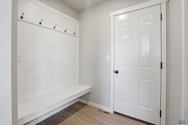 251 N VALLEY DR, Rapid City, SD 57703