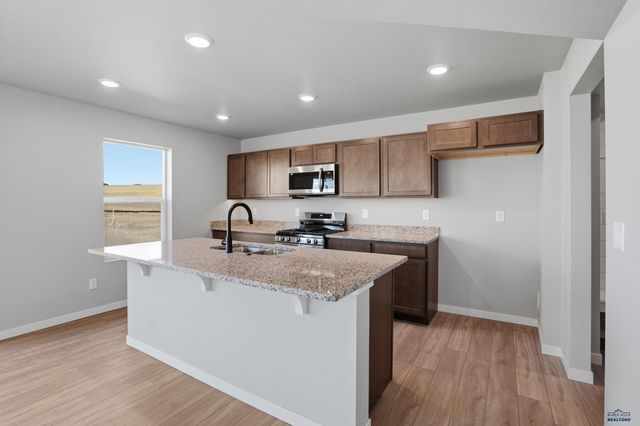 251 N VALLEY DR, Rapid City, SD 57703