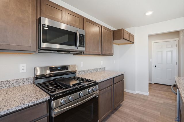 251 N VALLEY DR, Rapid City, SD 57703