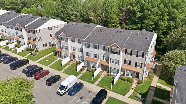2225 Raven Road 104, Raleigh, NC 27614