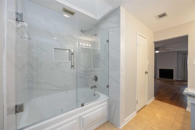 9850 Pagewood Lane 1305, Houston, TX 77042