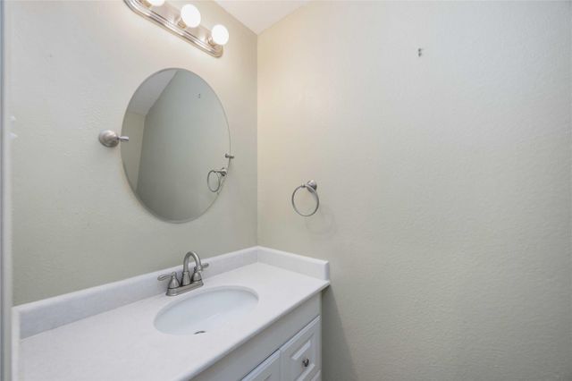 9850 Pagewood Lane 1305, Houston, TX 77042