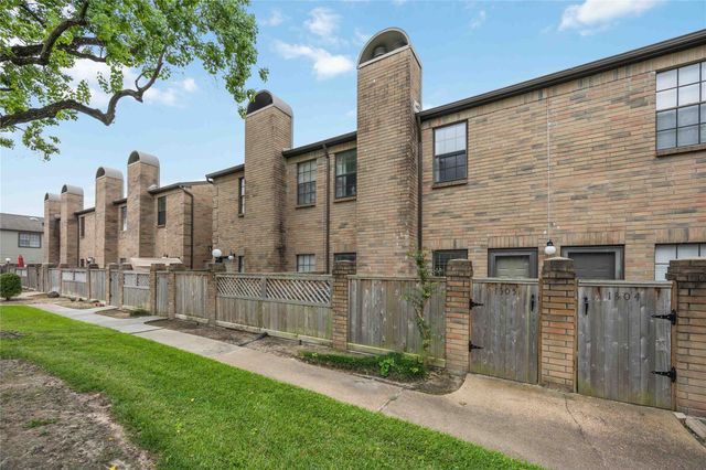 9850 Pagewood Lane 1305, Houston, TX 77042