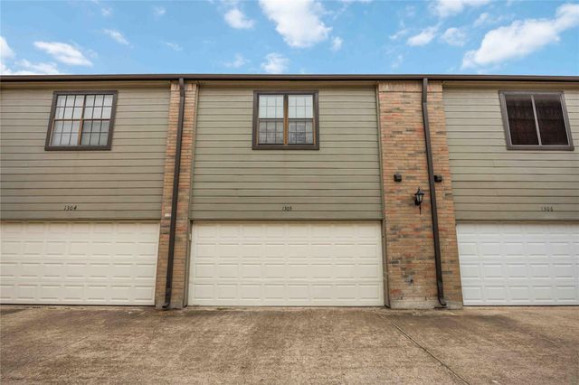 9850 Pagewood Lane 1305, Houston, TX 77042