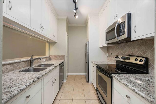9850 Pagewood Lane 1305, Houston, TX 77042