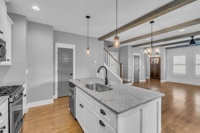 1801A Sevier St, Nashville, TN 37206