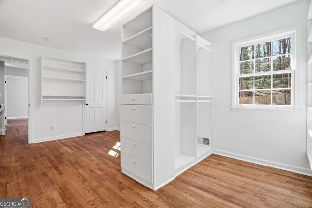 4040 Candler Lake West NE, Atlanta, GA 30319