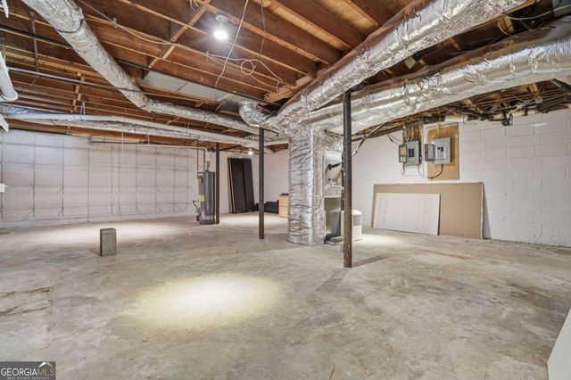 4040 Candler Lake West NE, Atlanta, GA 30319