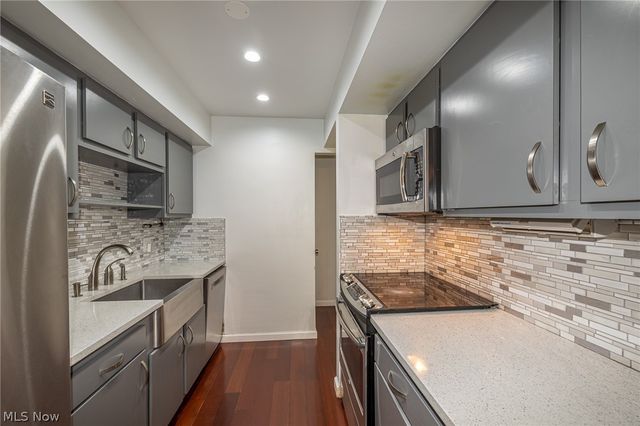 10297 Independence Drive, North Royalton, OH 44133