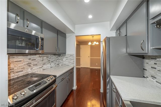 10297 Independence Drive, North Royalton, OH 44133