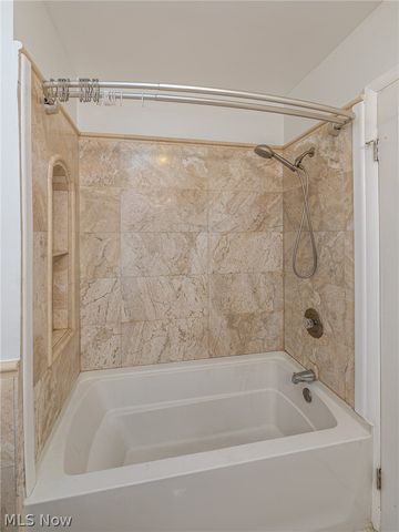 10297 Independence Drive, North Royalton, OH 44133
