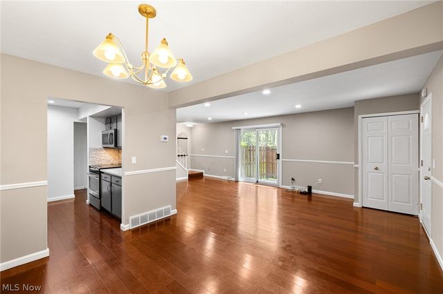 10297 Independence Drive, North Royalton, OH 44133