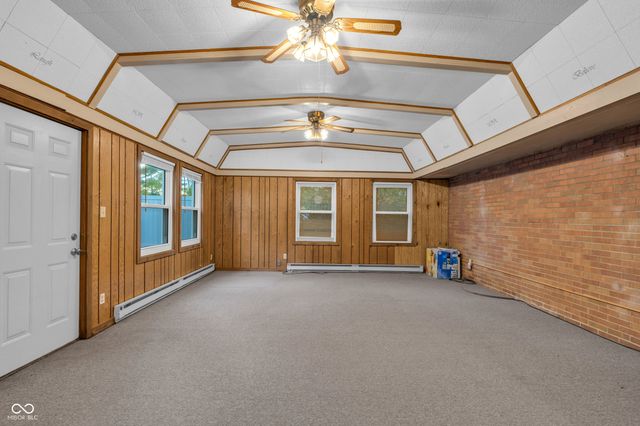 6625 E 9th Street, Indianapolis, IN 46219