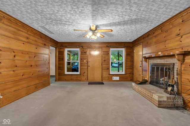 6625 E 9th Street, Indianapolis, IN 46219