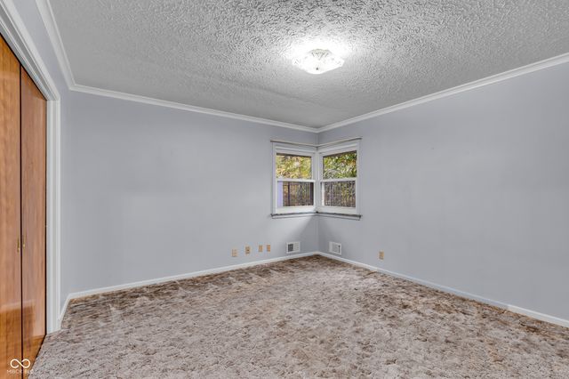 6625 E 9th Street, Indianapolis, IN 46219