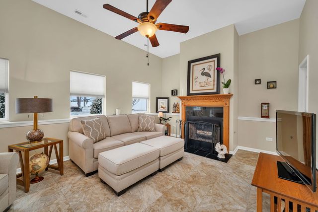 145 S Primrose Drive, Coal City, IL 60416