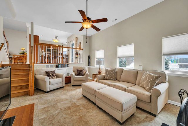 145 S Primrose Drive, Coal City, IL 60416