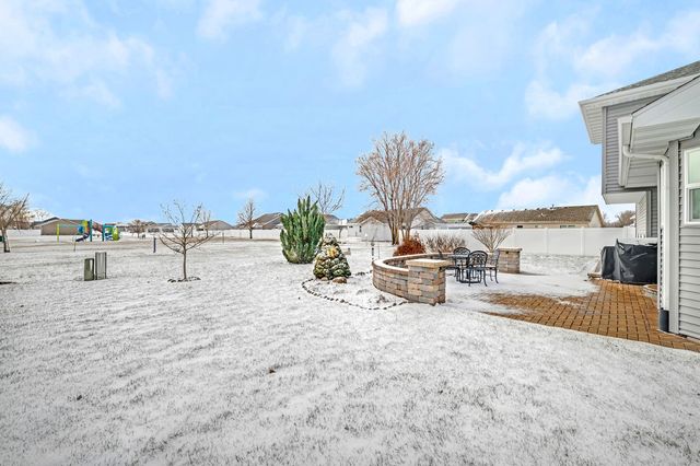 145 S Primrose Drive, Coal City, IL 60416