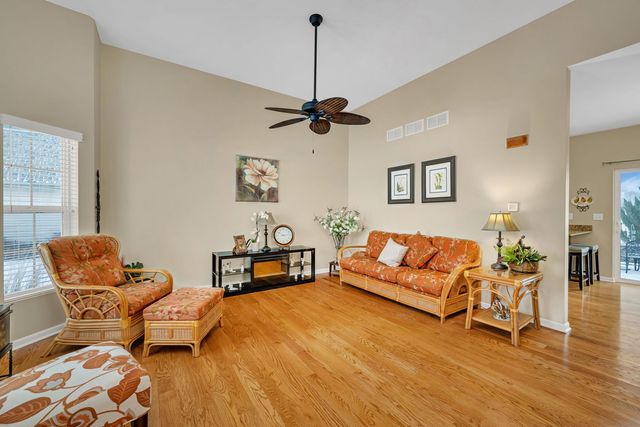 145 S Primrose Drive, Coal City, IL 60416