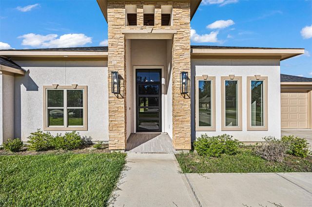 499 Road 6609, Dayton, TX 77535