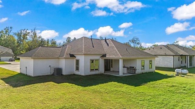 499 Road 6609, Dayton, TX 77535