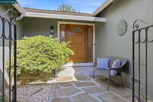 4020 Moselle, Pleasanton, CA 94566