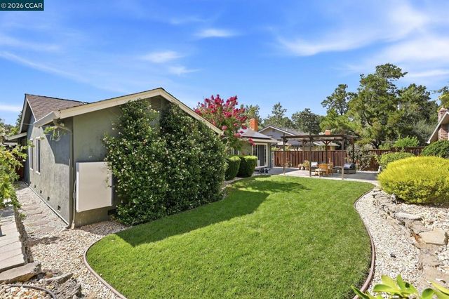 4020 Moselle, Pleasanton, CA 94566