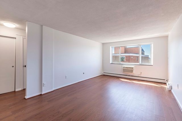 287 Harvard St. 71, Cambridge, MA 02141