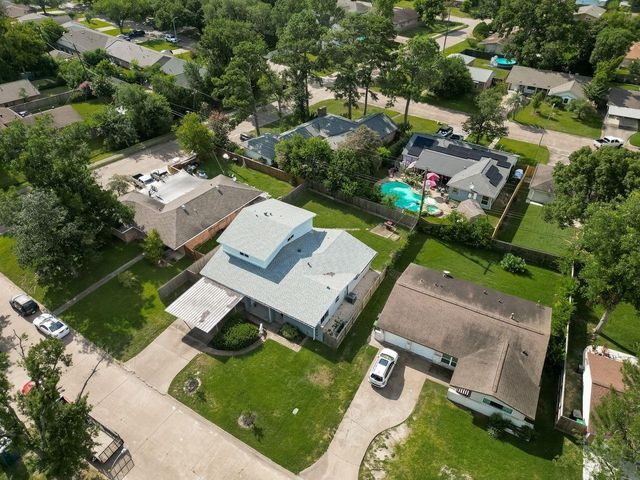 9538 Kerrwood Lane, Houston, TX 77080