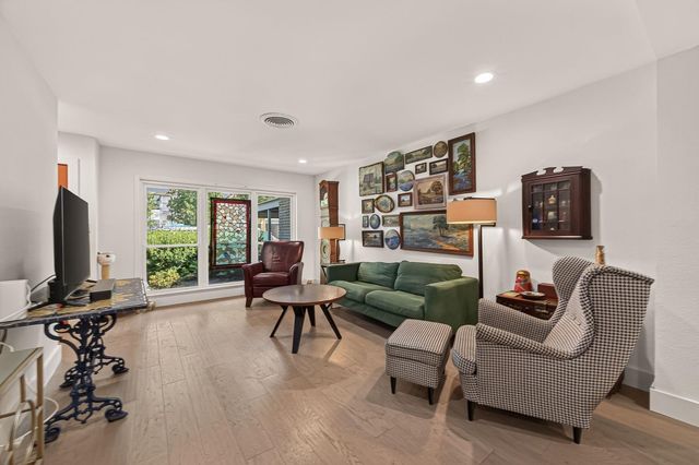 9538 Kerrwood Lane, Houston, TX 77080