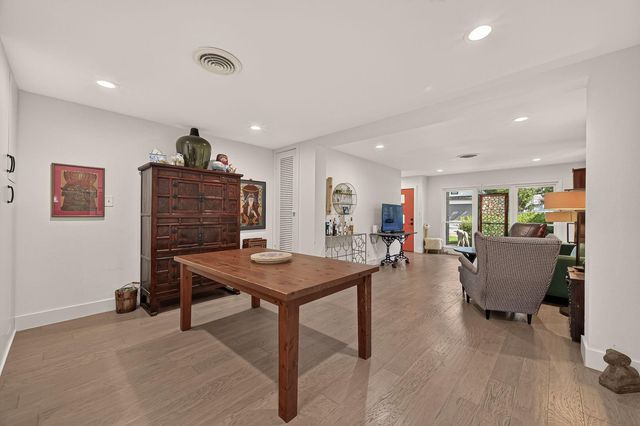 9538 Kerrwood Lane, Houston, TX 77080