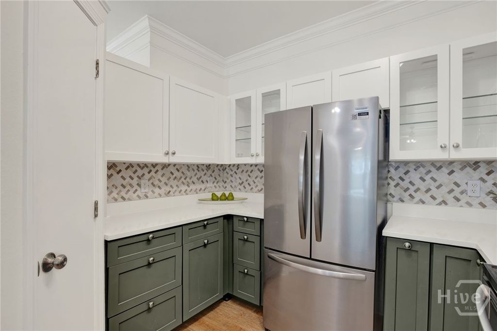 Image 10 of property listing at 2713 Whitemarsh Way, Savannah, GA 31410