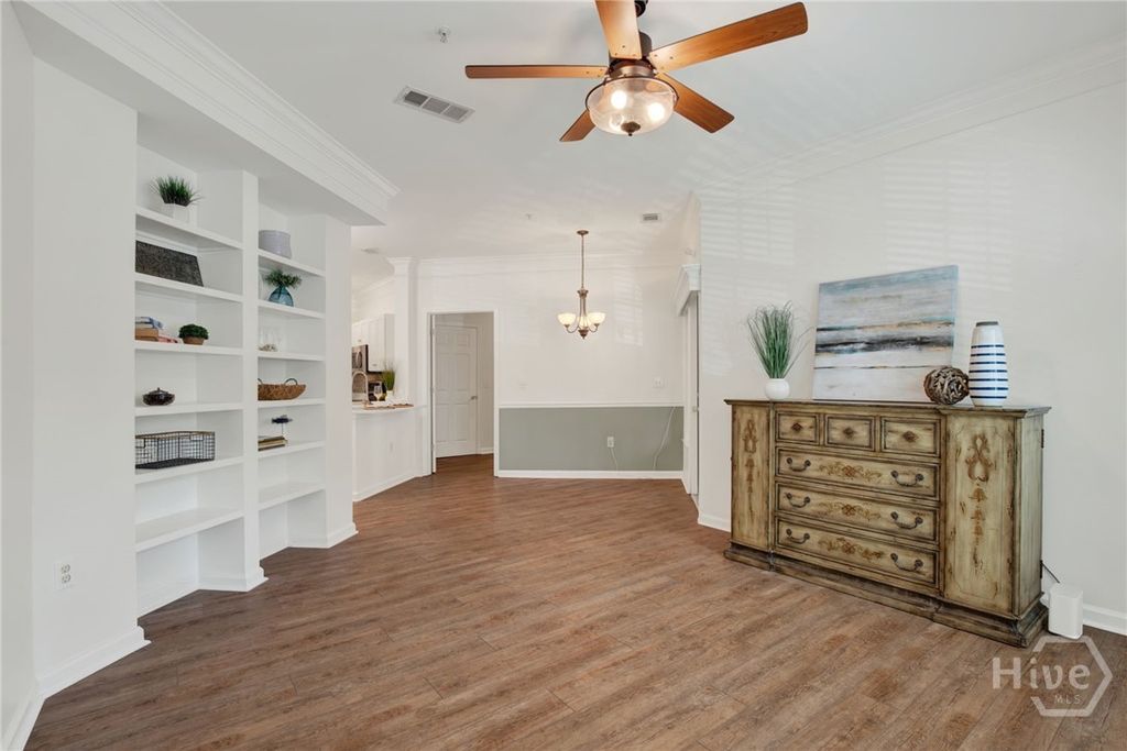 Image 13 of property listing at 2713 Whitemarsh Way, Savannah, GA 31410