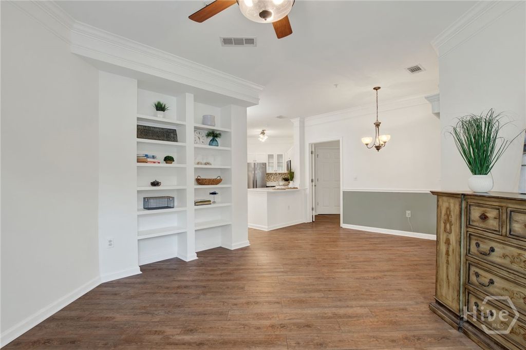 Image 14 of property listing at 2713 Whitemarsh Way, Savannah, GA 31410