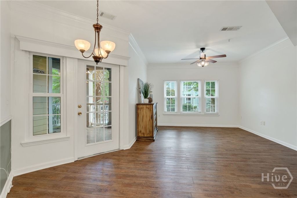Image 15 of property listing at 2713 Whitemarsh Way, Savannah, GA 31410
