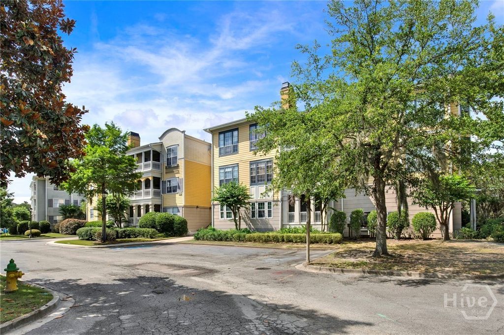 Image 28 of property listing at 2713 Whitemarsh Way, Savannah, GA 31410