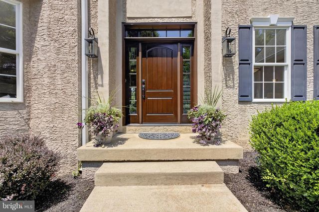 24 CHERRY FARM LN, West Chester, PA 19382